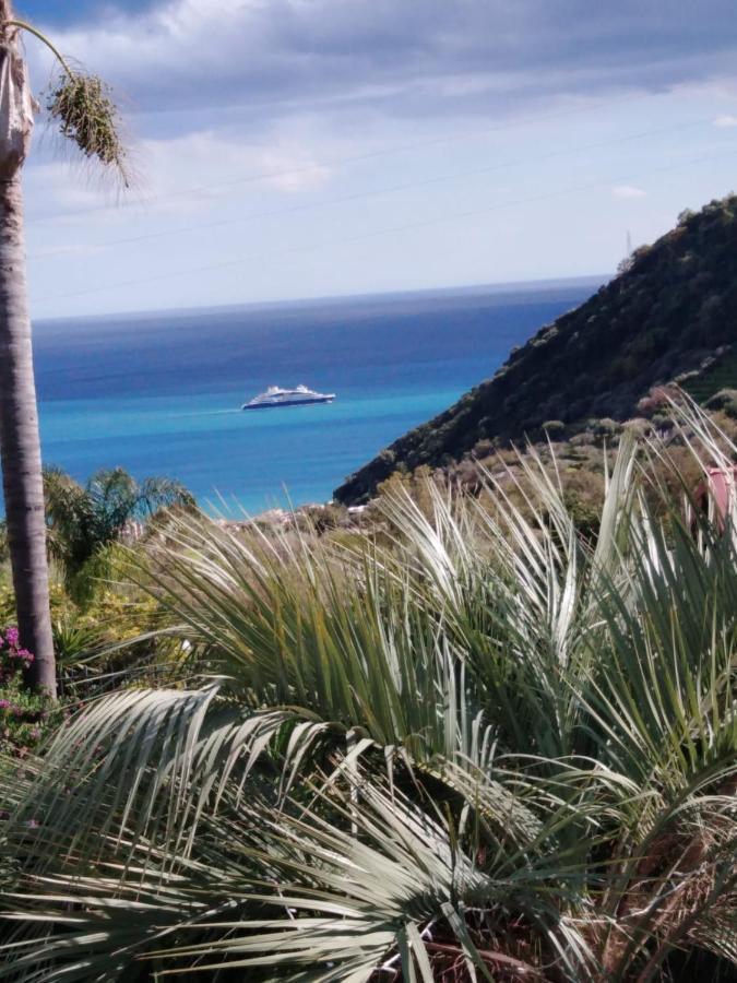 Holidaysora Taormina - Il Giardino Di Graziella エクステリア 写真