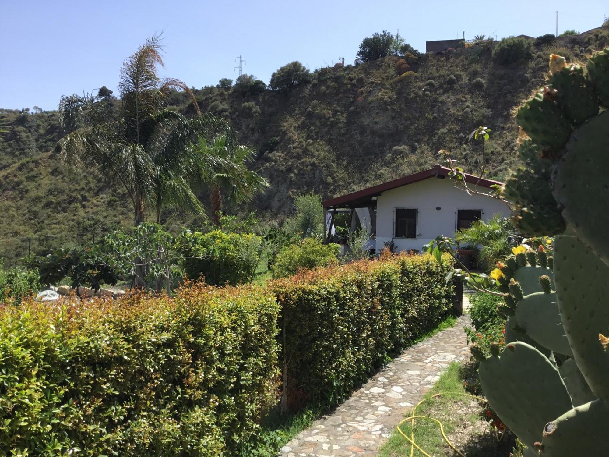 Holidaysora Taormina - Il Giardino Di Graziella エクステリア 写真