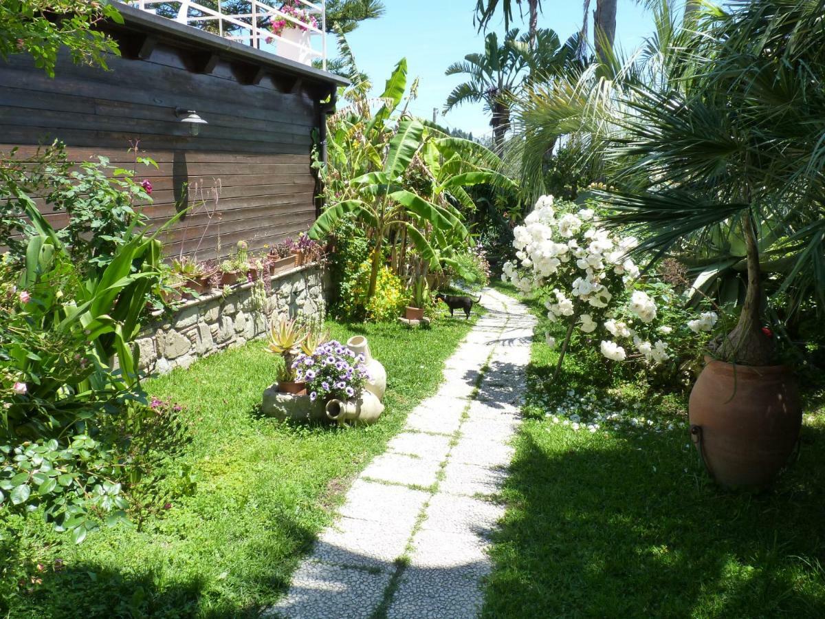Holidaysora Taormina - Il Giardino Di Graziella エクステリア 写真