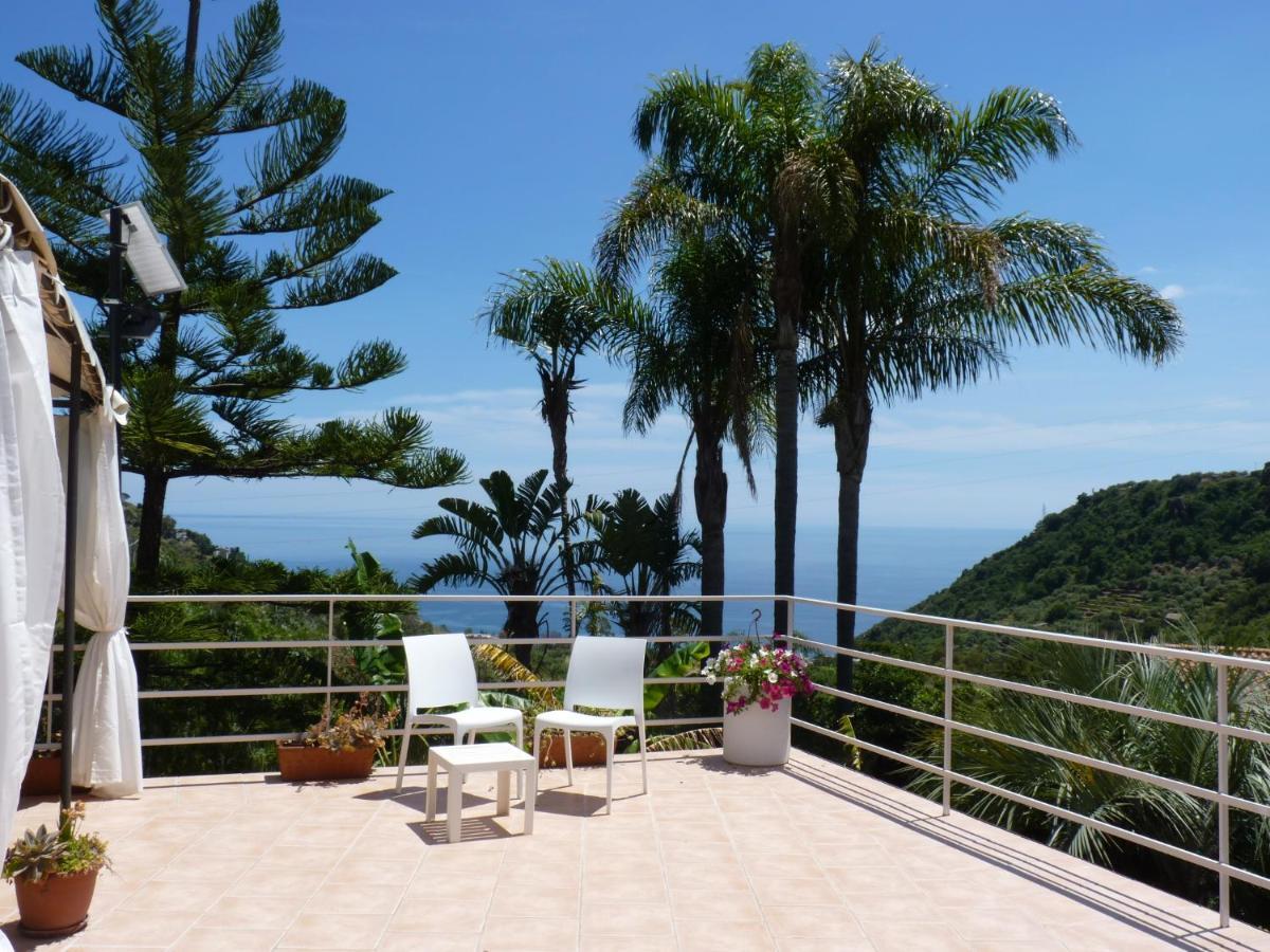 Holidaysora Taormina - Il Giardino Di Graziella エクステリア 写真