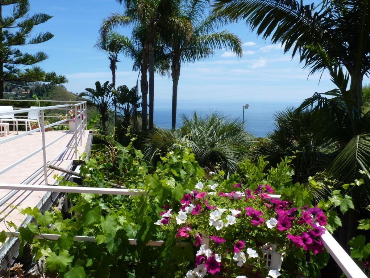 Holidaysora Taormina - Il Giardino Di Graziella エクステリア 写真
